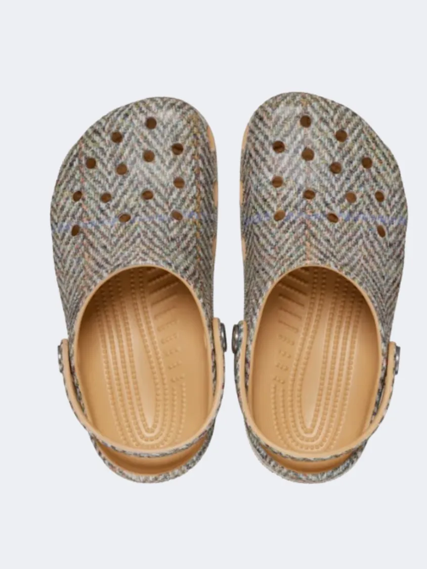 Crocs Classic Tweed Clog Kids-Unisex Lifestyle Slippers Wheat