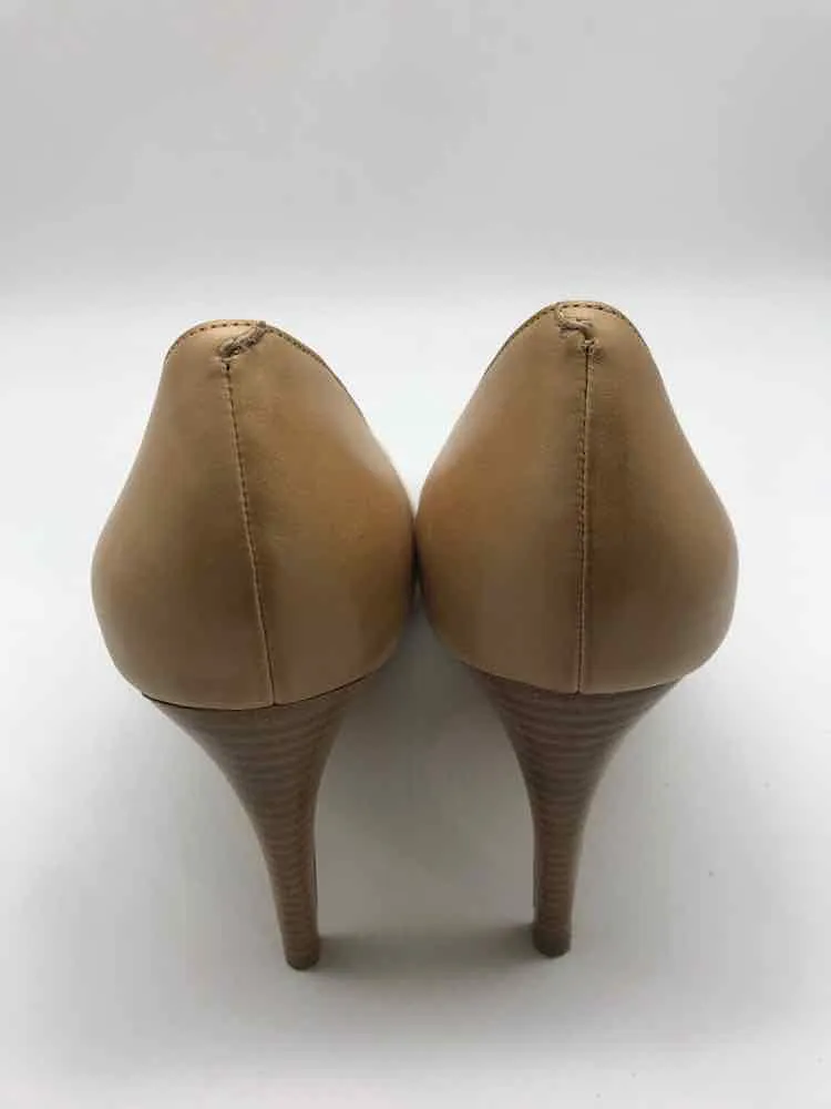 Pre-Owned Cole Haan Tan Size 9.5 Pump Heels