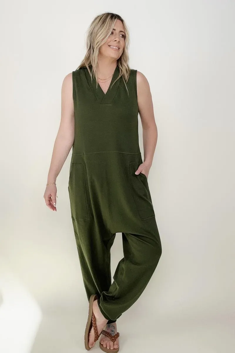 Solid Sleeveless Harem Jumpsuit**